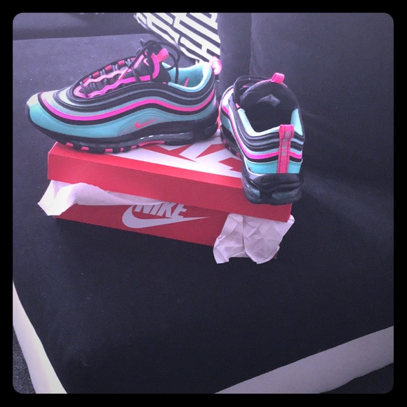 Max 97 - Picture 1 of 6